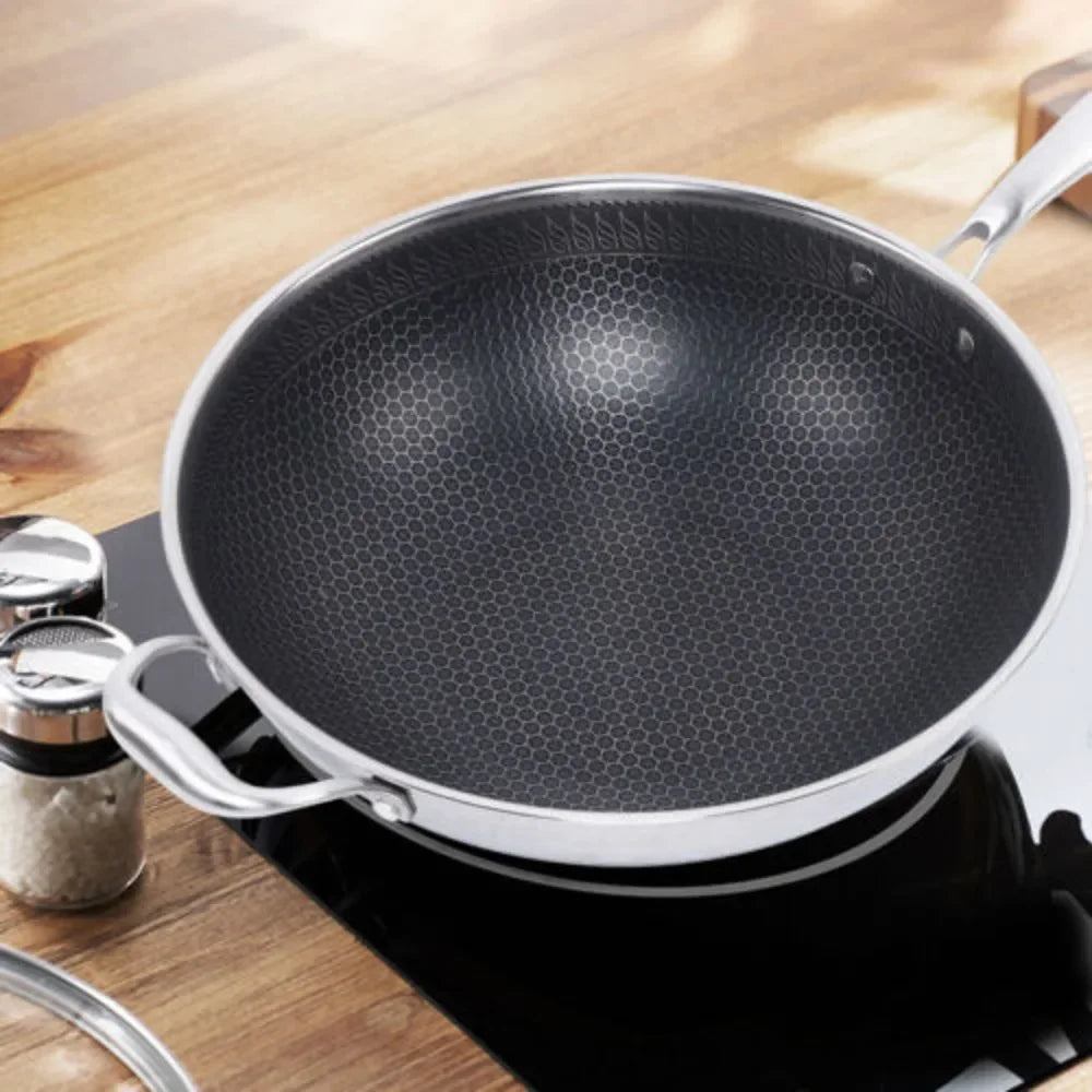 34cm Stainless Steel Cooking Wok Pan - Non-Stick Coated Frying Pan with Tempered Glass Lid - Healthy Fry Pan for Chinese Cooking