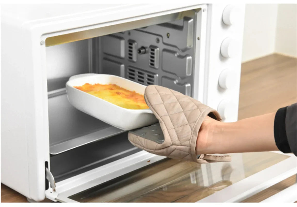 1PCS Fish Shaped Silicone Anti Scald Oven Gloves Kitchen Silicone Gloves Tray Dish Holder Oven Gloves Multi-purpose Gloves