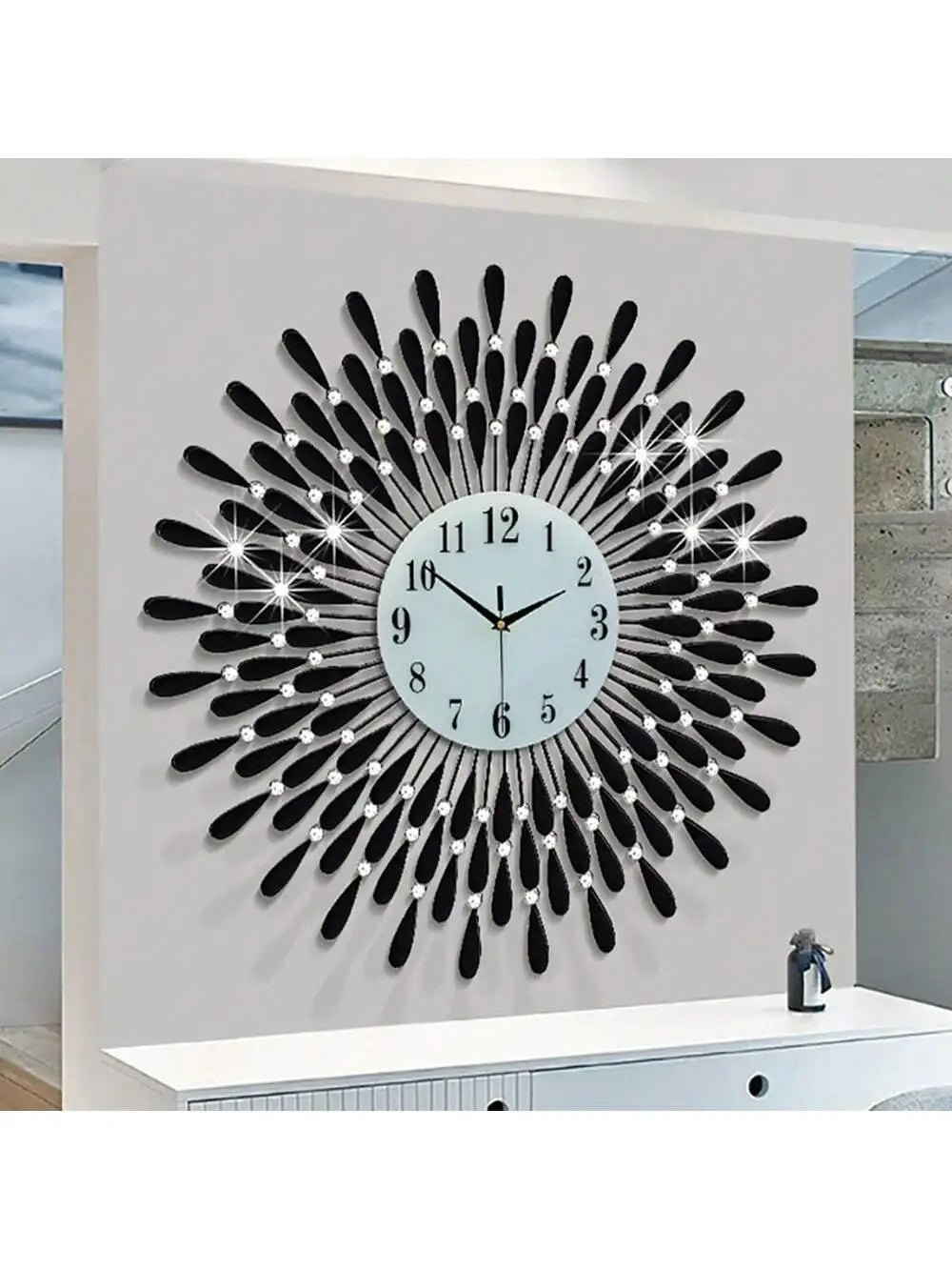 27 Inch Luxury Large Wall Clock For Living Room Decor Non-Ticking Quiet Decorative Metal Crystal Wall Clocks Modern Bling Big D